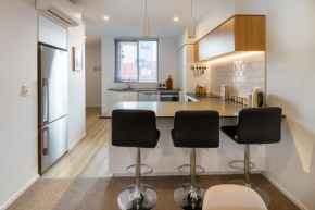 Central 2BR Townhouse with Free Carpark